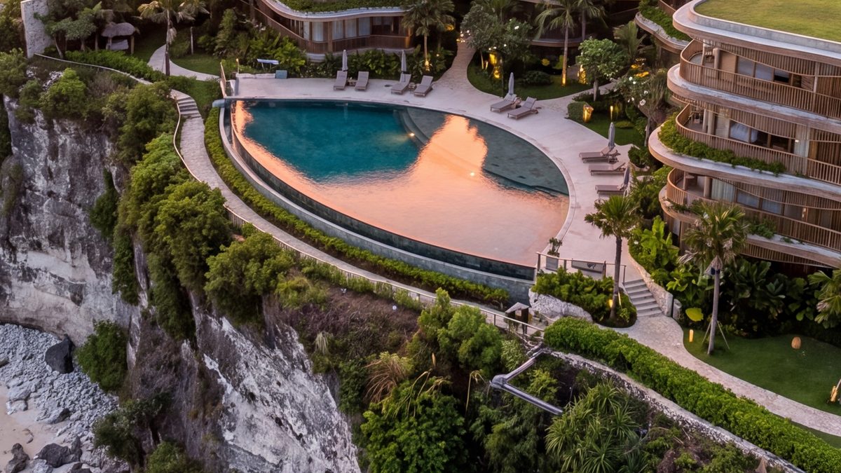 Magnesium mineral pool